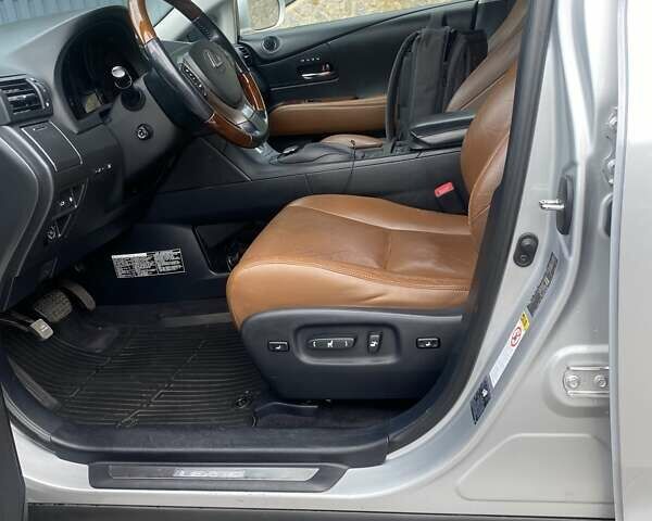 Серый Лексус РХ, объемом двигателя 3.46 л и пробегом 300 тыс. км за 16350 $, фото 14 на Automoto.ua