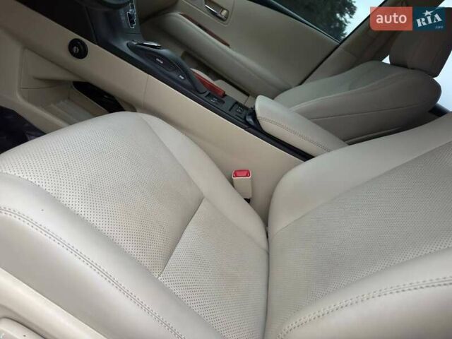 Сірий Лексус РХ, об'ємом двигуна 3.5 л та пробігом 198 тис. км за 16350 $, фото 26 на Automoto.ua