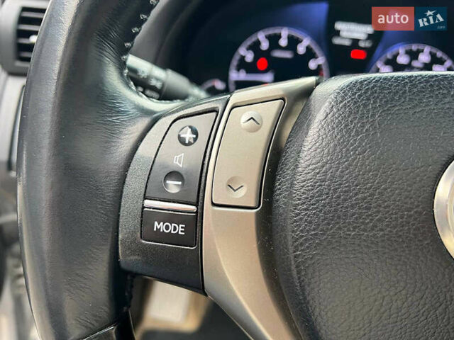 Серый Лексус РХ, объемом двигателя 3.5 л и пробегом 148 тыс. км за 22540 $, фото 24 на Automoto.ua