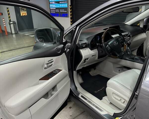 Серый Лексус РХ, объемом двигателя 3.46 л и пробегом 88 тыс. км за 22800 $, фото 13 на Automoto.ua