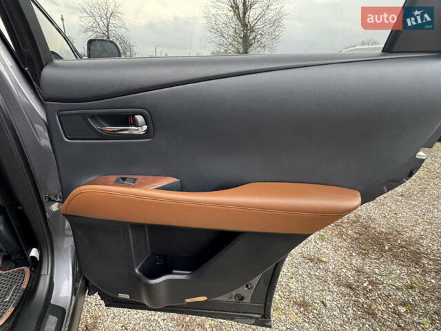 Серый Лексус РХ, объемом двигателя 3.46 л и пробегом 142 тыс. км за 23500 $, фото 24 на Automoto.ua