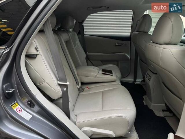 Сірий Лексус РХ, об'ємом двигуна 3.46 л та пробігом 88 тис. км за 19990 $, фото 9 на Automoto.ua