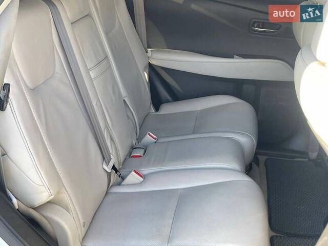 Сірий Лексус РХ, об'ємом двигуна 3.5 л та пробігом 188 тис. км за 16500 $, фото 16 на Automoto.ua
