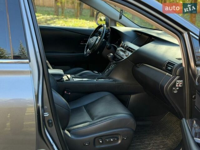 Сірий Лексус РХ, об'ємом двигуна 3.46 л та пробігом 168 тис. км за 17500 $, фото 16 на Automoto.ua