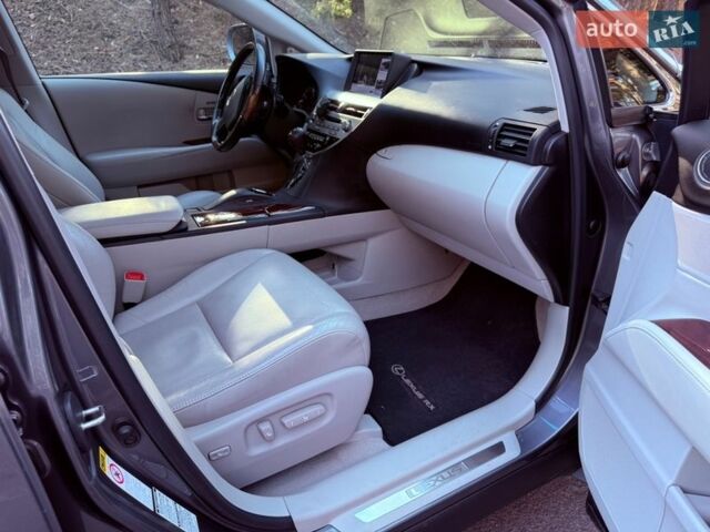 Сірий Лексус РХ, об'ємом двигуна 3.46 л та пробігом 89 тис. км за 18999 $, фото 31 на Automoto.ua