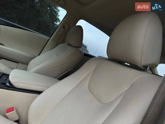 Сірий Лексус РХ, об'ємом двигуна 3.5 л та пробігом 198 тис. км за 16350 $, фото 25 на Automoto.ua