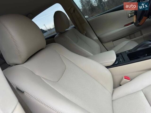 Сірий Лексус РХ, об'ємом двигуна 3.5 л та пробігом 198 тис. км за 16350 $, фото 42 на Automoto.ua