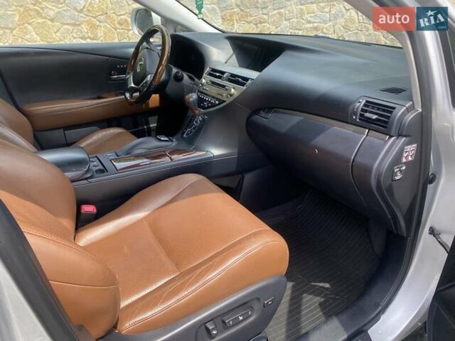 Серый Лексус РХ, объемом двигателя 3.46 л и пробегом 300 тыс. км за 16350 $, фото 19 на Automoto.ua