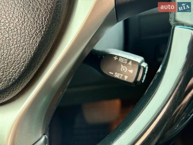 Сірий Лексус РХ, об'ємом двигуна 3.46 л та пробігом 203 тис. км за 16500 $, фото 31 на Automoto.ua