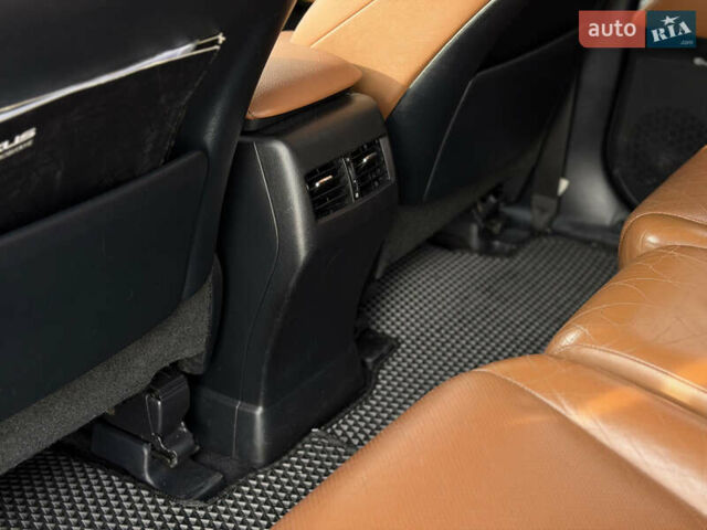 Серый Лексус РХ, объемом двигателя 3.46 л и пробегом 240 тыс. км за 20500 $, фото 61 на Automoto.ua