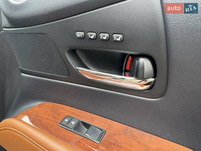 Серый Лексус РХ, объемом двигателя 3.46 л и пробегом 142 тыс. км за 23500 $, фото 21 на Automoto.ua