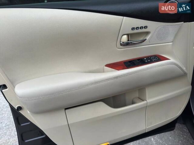 Сірий Лексус РХ, об'ємом двигуна 3.5 л та пробігом 198 тис. км за 16350 $, фото 21 на Automoto.ua