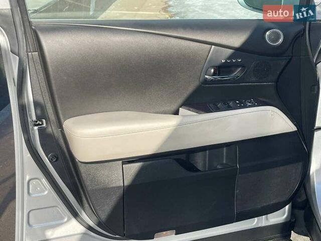 Сірий Лексус РХ, об'ємом двигуна 3.5 л та пробігом 188 тис. км за 16500 $, фото 9 на Automoto.ua