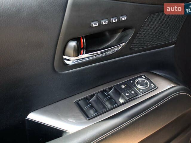 Серый Лексус РХ, объемом двигателя 3.46 л и пробегом 260 тыс. км за 21500 $, фото 7 на Automoto.ua