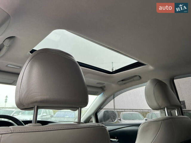 Серый Лексус РХ, объемом двигателя 3.5 л и пробегом 148 тыс. км за 22540 $, фото 38 на Automoto.ua