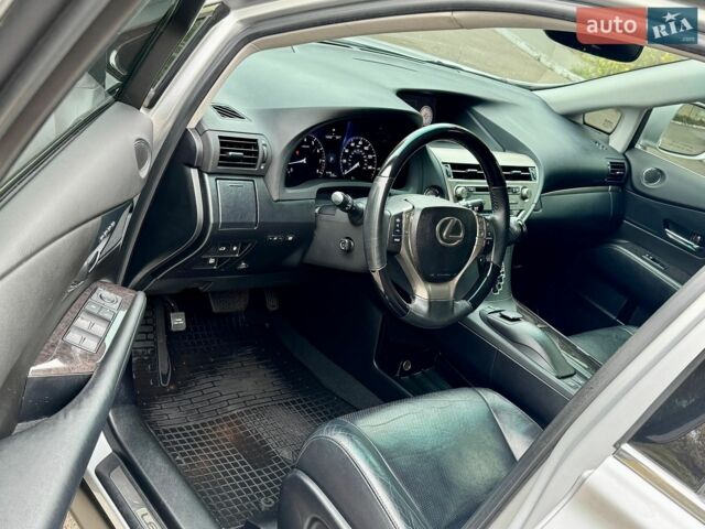 Сірий Лексус РХ, об'ємом двигуна 3.46 л та пробігом 203 тис. км за 16500 $, фото 13 на Automoto.ua