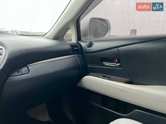 Серый Лексус РХ, объемом двигателя 3.5 л и пробегом 148 тыс. км за 22540 $, фото 32 на Automoto.ua