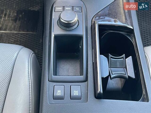 Сірий Лексус РХ, об'ємом двигуна 3.5 л та пробігом 188 тис. км за 16500 $, фото 26 на Automoto.ua