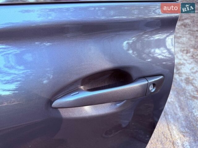 Сірий Лексус РХ, об'ємом двигуна 3.46 л та пробігом 89 тис. км за 18999 $, фото 43 на Automoto.ua