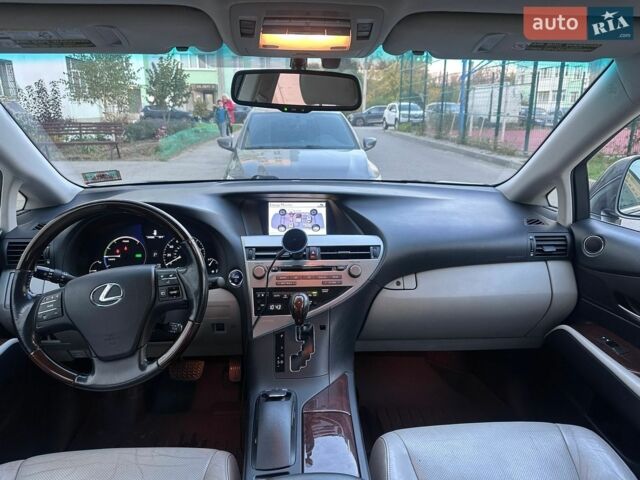 Сірий Лексус РХ, об'ємом двигуна 3.46 л та пробігом 370 тис. км за 16000 $, фото 7 на Automoto.ua