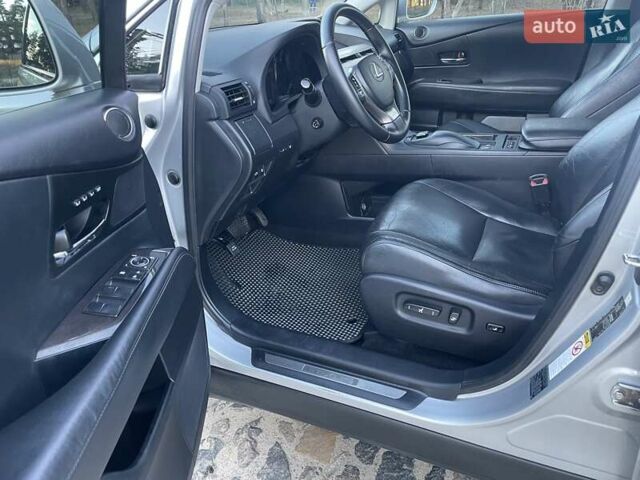Сірий Лексус РХ, об'ємом двигуна 3.5 л та пробігом 201 тис. км за 17900 $, фото 18 на Automoto.ua