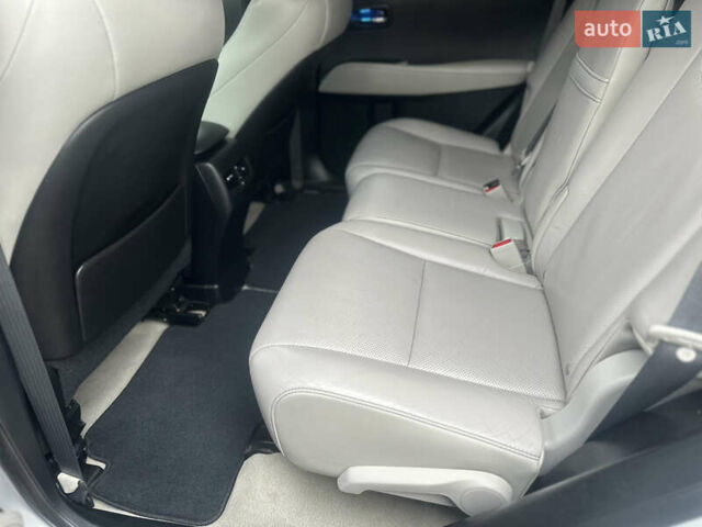 Серый Лексус РХ, объемом двигателя 3.46 л и пробегом 150 тыс. км за 18900 $, фото 6 на Automoto.ua