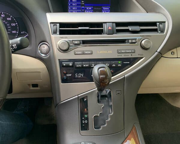 Сірий Лексус РХ, об'ємом двигуна 3.46 л та пробігом 135 тис. км за 25000 $, фото 4 на Automoto.ua