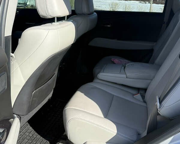 Серый Лексус РХ, объемом двигателя 3.46 л и пробегом 190 тыс. км за 17900 $, фото 15 на Automoto.ua