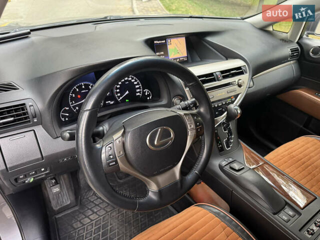 Лексус РХ 2013 в Киеве на Automoto.ua Серый Лексус РХ, объемом двигателя 3.5 л и пробегом 182 тыс. км за 23400 $, фото 32 на Automoto.ua