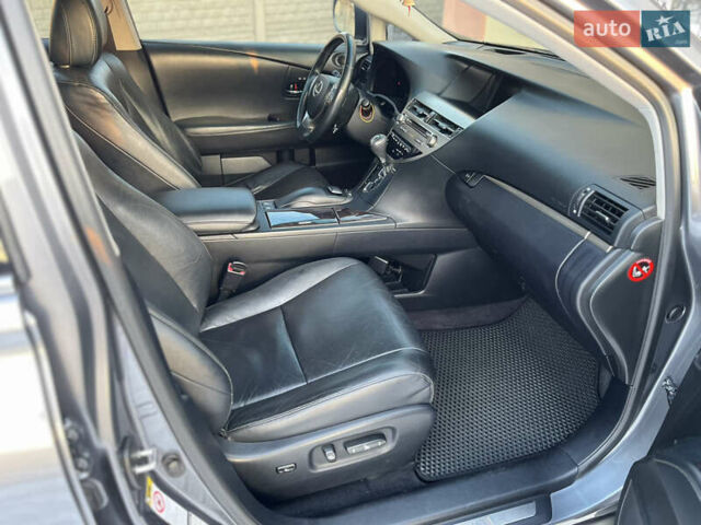 Серый Лексус РХ, объемом двигателя 3.46 л и пробегом 189 тыс. км за 18900 $, фото 17 на Automoto.ua