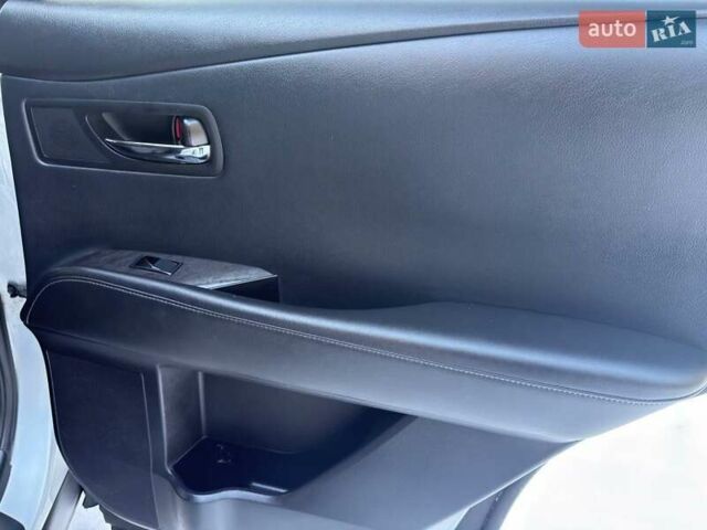 Серый Лексус РХ, объемом двигателя 3.46 л и пробегом 197 тыс. км за 18000 $, фото 35 на Automoto.ua