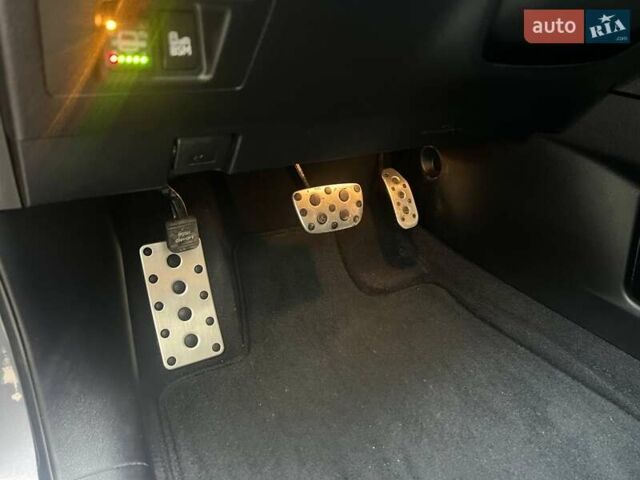 Серый Лексус РХ, объемом двигателя 3.5 л и пробегом 176 тыс. км за 18300 $, фото 32 на Automoto.ua