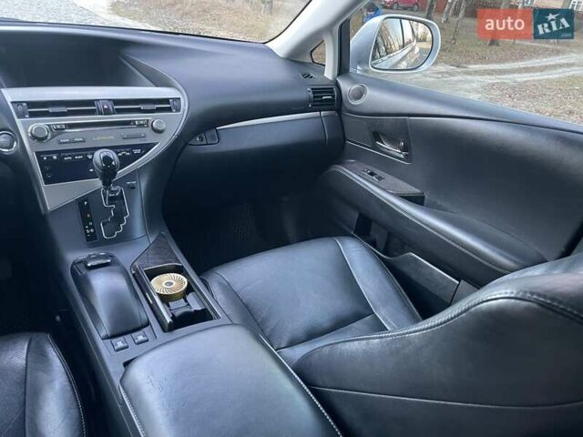 Серый Лексус РХ, объемом двигателя 3.5 л и пробегом 197 тыс. км за 18800 $, фото 16 на Automoto.ua