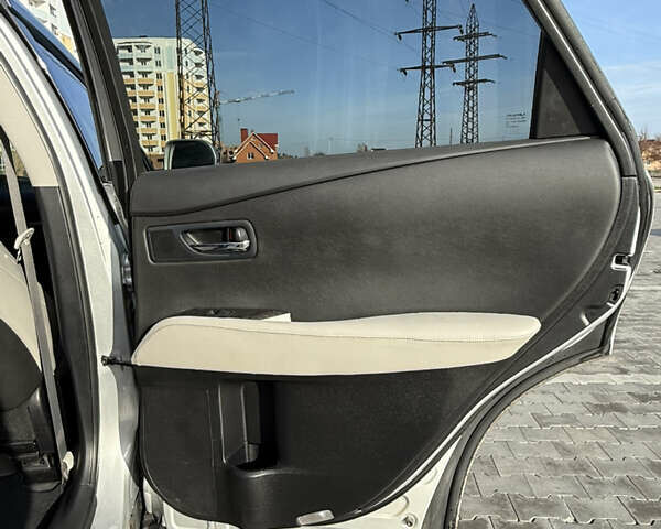Сірий Лексус РХ, об'ємом двигуна 3.46 л та пробігом 190 тис. км за 17800 $, фото 15 на Automoto.ua