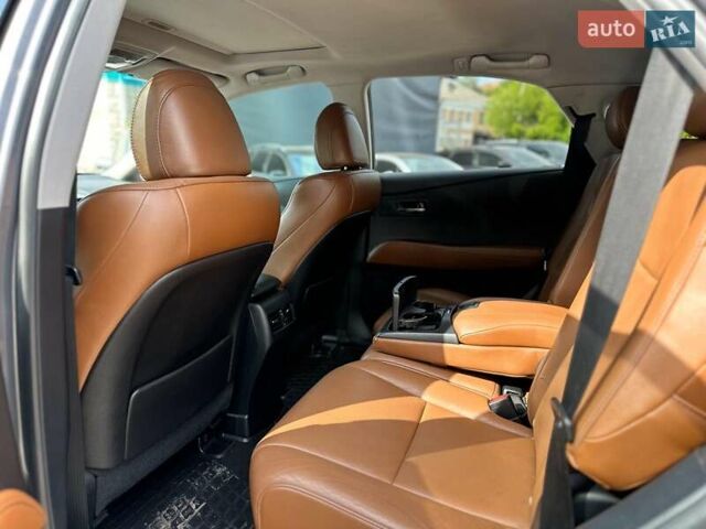 Серый Лексус РХ, объемом двигателя 3.5 л и пробегом 273 тыс. км за 18490 $, фото 11 на Automoto.ua