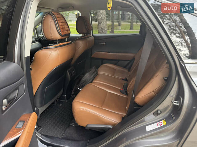 Лексус РХ 2013 в Киеве на Automoto.ua Серый Лексус РХ, объемом двигателя 3.5 л и пробегом 182 тыс. км за 23400 $, фото 34 на Automoto.ua