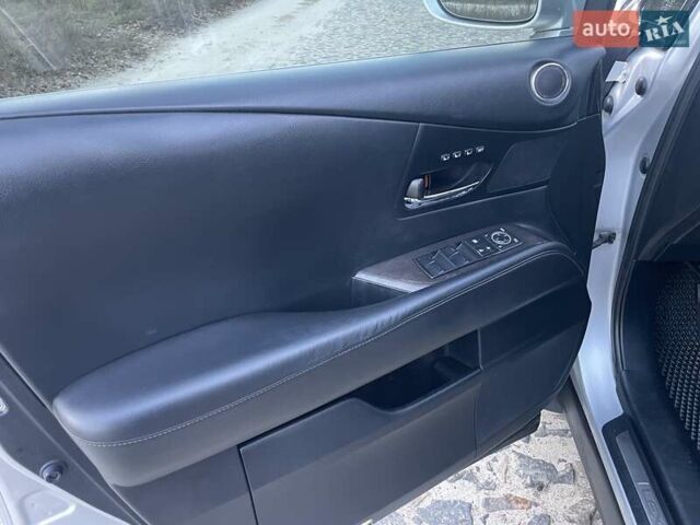 Сірий Лексус РХ, об'ємом двигуна 3.5 л та пробігом 201 тис. км за 17900 $, фото 17 на Automoto.ua