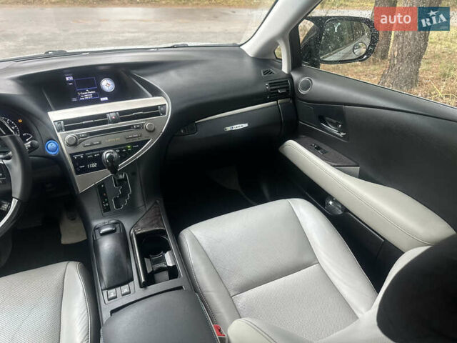 Серый Лексус РХ, объемом двигателя 3.46 л и пробегом 150 тыс. км за 18900 $, фото 20 на Automoto.ua