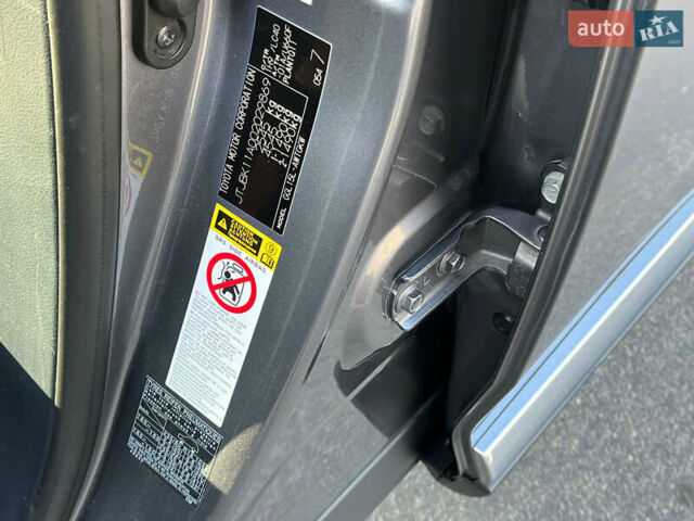 Сірий Лексус РХ, об'ємом двигуна 3.5 л та пробігом 201 тис. км за 22800 $, фото 18 на Automoto.ua