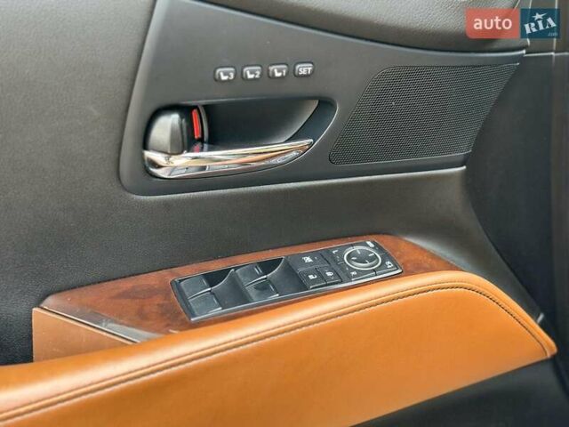 Серый Лексус РХ, объемом двигателя 3.5 л и пробегом 273 тыс. км за 18490 $, фото 21 на Automoto.ua