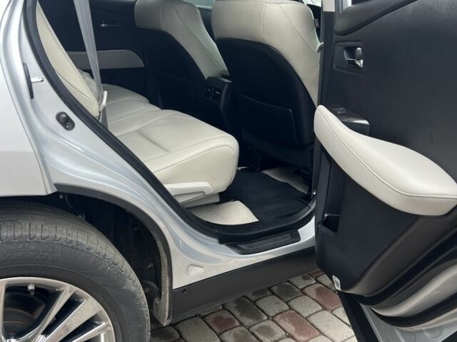 Серый Лексус РХ, объемом двигателя 3.5 л и пробегом 129 тыс. км за 18900 $, фото 4 на Automoto.ua