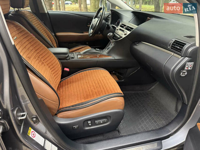 Лексус РХ 2013 в Киеве на Automoto.ua Серый Лексус РХ, объемом двигателя 3.5 л и пробегом 182 тыс. км за 23400 $, фото 40 на Automoto.ua