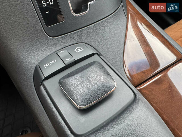 Лексус РХ 2013 в Киеве на Automoto.ua Серый Лексус РХ, объемом двигателя 3.5 л и пробегом 182 тыс. км за 23400 $, фото 58 на Automoto.ua