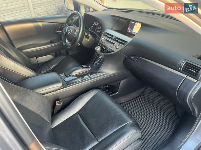 Серый Лексус РХ, объемом двигателя 3.46 л и пробегом 189 тыс. км за 18900 $, фото 18 на Automoto.ua