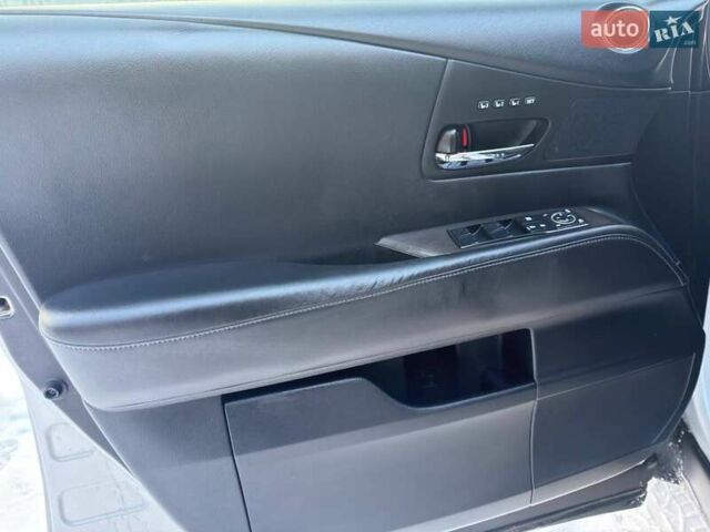 Серый Лексус РХ, объемом двигателя 3.46 л и пробегом 197 тыс. км за 18000 $, фото 27 на Automoto.ua