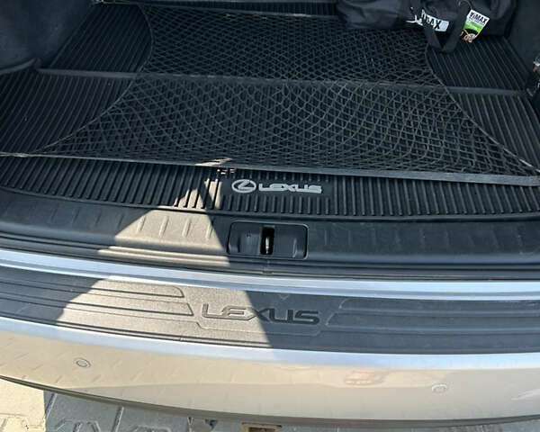 Сірий Лексус РХ, об'ємом двигуна 3.5 л та пробігом 179 тис. км за 20900 $, фото 17 на Automoto.ua
