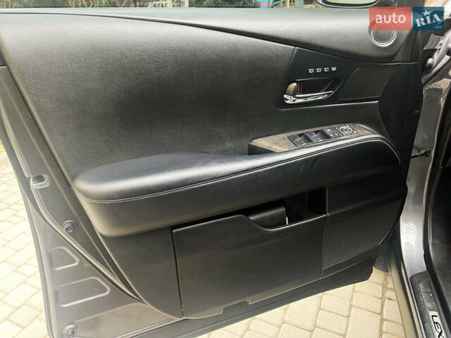 Серый Лексус РХ, объемом двигателя 3.5 л и пробегом 176 тыс. км за 18300 $, фото 45 на Automoto.ua