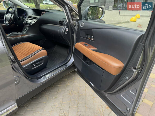 Лексус РХ 2013 в Киеве на Automoto.ua Серый Лексус РХ, объемом двигателя 3.5 л и пробегом 182 тыс. км за 23400 $, фото 38 на Automoto.ua