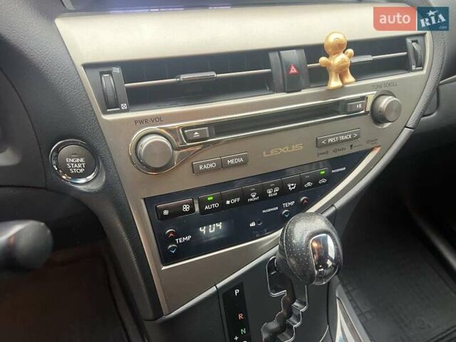Серый Лексус РХ, объемом двигателя 3.5 л и пробегом 176 тыс. км за 18300 $, фото 38 на Automoto.ua