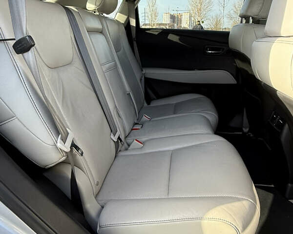 Сірий Лексус РХ, об'ємом двигуна 3.46 л та пробігом 190 тис. км за 17800 $, фото 16 на Automoto.ua